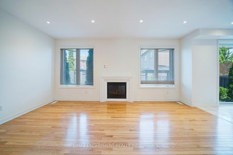 Photo 6 at 6 Weekes Avenue, Oak Ridges, Richmond Hill