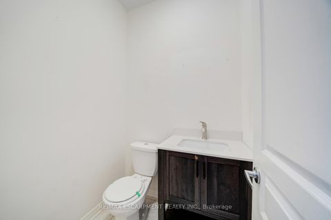 Photo 16 at 6 Weekes Avenue, Oak Ridges, Richmond Hill