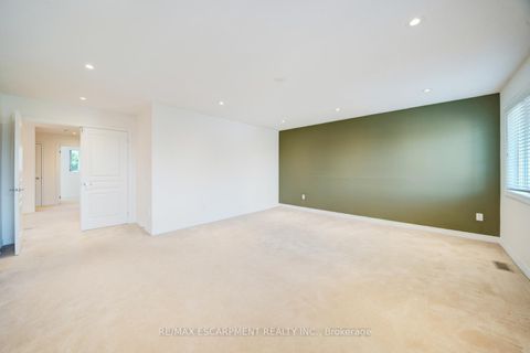 Photo 24 at 6 Weekes Avenue, Oak Ridges, Richmond Hill