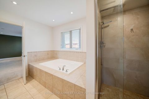 Photo 26 at 6 Weekes Avenue, Oak Ridges, Richmond Hill