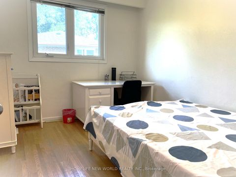 Photo 8 at 28 Greyhound Drive, Steeles, Toronto