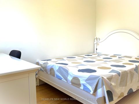 Photo 9 at 28 Greyhound Drive, Steeles, Toronto
