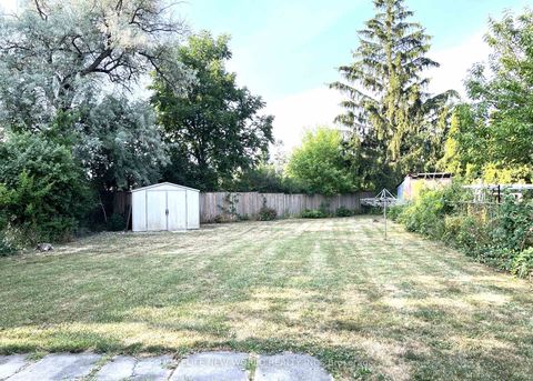 Photo 25 at 28 Greyhound Drive, Steeles, Toronto