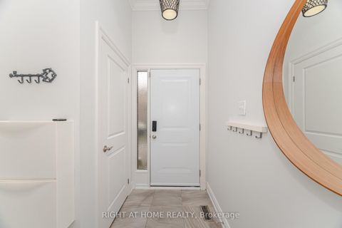 Photo 2 at 20 - 1520 Sixth Line, CP College Park, Oakville