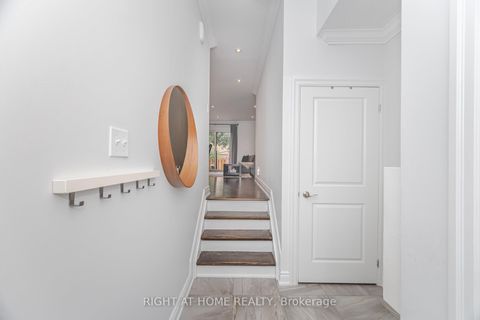 Photo 3 at 20 - 1520 Sixth Line, CP College Park, Oakville