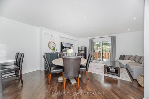 Photo 5 at 20 - 1520 Sixth Line, CP College Park, Oakville