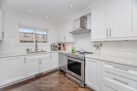Photo 10 at 20 - 1520 Sixth Line, CP College Park, Oakville