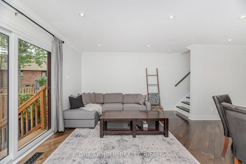 Photo 15 at 20 - 1520 Sixth Line, CP College Park, Oakville