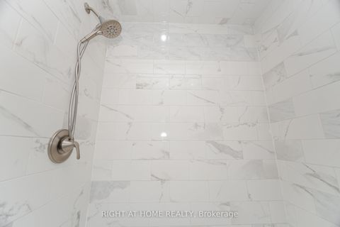 Photo 28 at 20 - 1520 Sixth Line, CP College Park, Oakville