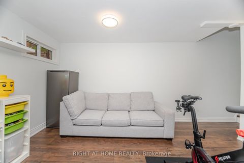 Photo 31 at 20 - 1520 Sixth Line, CP College Park, Oakville