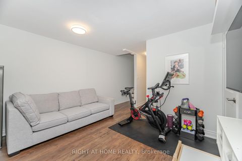 Photo 32 at 20 - 1520 Sixth Line, CP College Park, Oakville