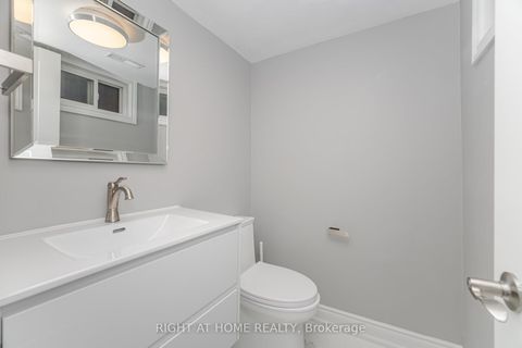 Photo 33 at 20 - 1520 Sixth Line, CP College Park, Oakville