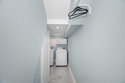 Photo 35 at 20 - 1520 Sixth Line, CP College Park, Oakville