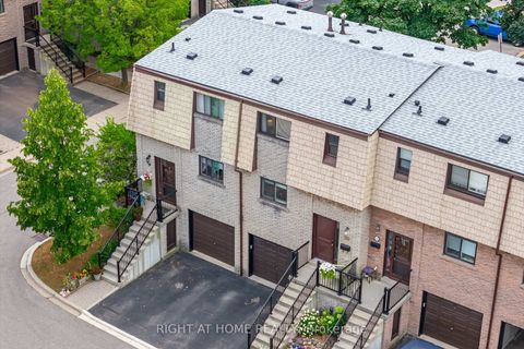 Photo 48 at 20 - 1520 Sixth Line, CP College Park, Oakville