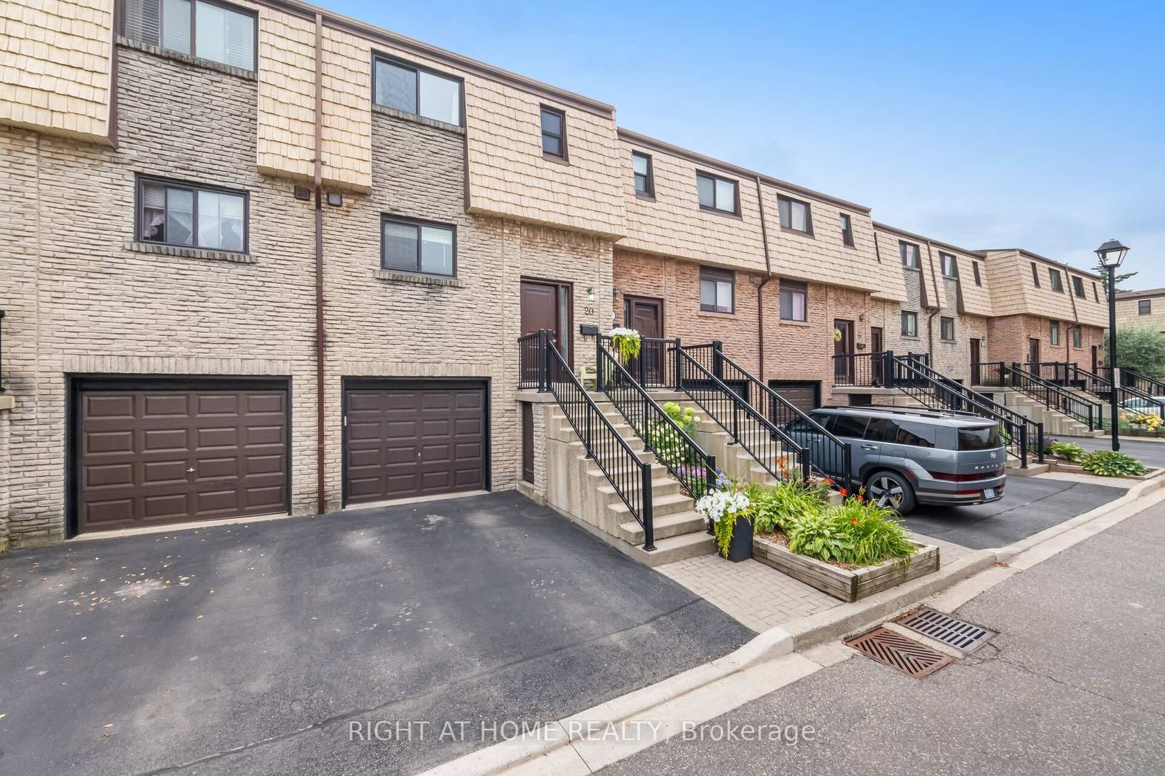 20 - 1520 Sixth Line, CP College Park, Oakville 
