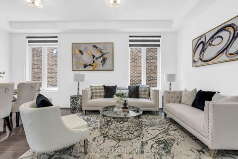 Photo 10 at 9 Galen Crescent, Kleinburg, Vaughan