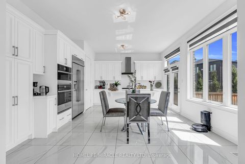 Photo 13 at 9 Galen Crescent, Kleinburg, Vaughan