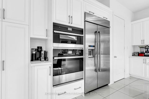 Photo 15 at 9 Galen Crescent, Kleinburg, Vaughan