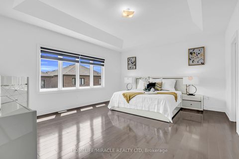 Photo 25 at 9 Galen Crescent, Kleinburg, Vaughan