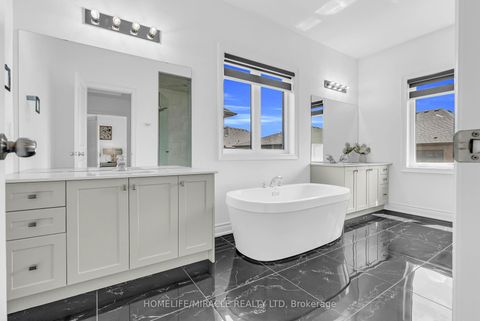 Photo 32 at 9 Galen Crescent, Kleinburg, Vaughan
