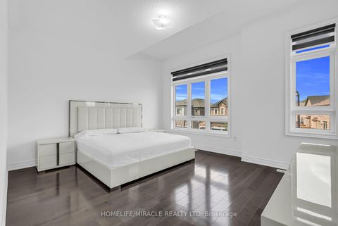 Photo 38 at 9 Galen Crescent, Kleinburg, Vaughan