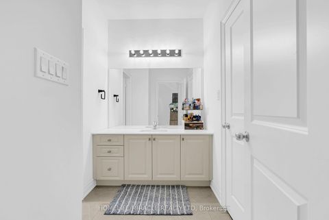 Photo 41 at 9 Galen Crescent, Kleinburg, Vaughan