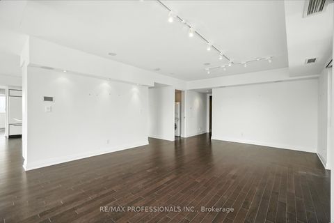 Photo 9 at 1401 - 1430 Yonge Street, St. Clair, Toronto