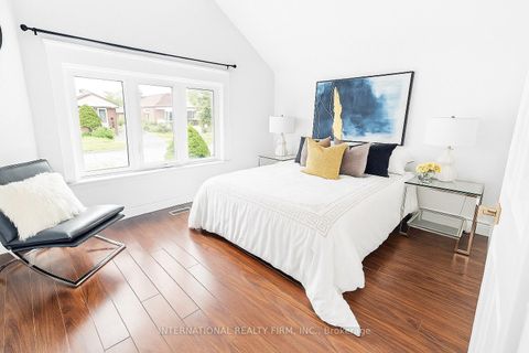 Photo 11 at 9 Benshire Drive, Woburn, Toronto