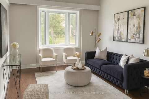 Photo 14 at 9 Benshire Drive, Woburn, Toronto