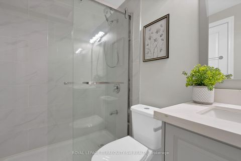 Photo 23 at 158 Woody Vine Way, Bayview Village, Toronto