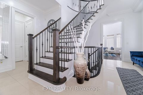 Photo 19 at 190 Torrey Pines Road, Kleinburg, Vaughan