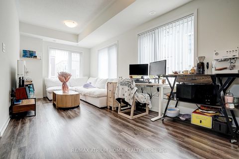 Photo 7 at 14 - 11 Honeycrisp Crescent, Vaughan Corporate Centre, Vaughan