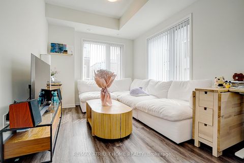Photo 8 at 14 - 11 Honeycrisp Crescent, Vaughan Corporate Centre, Vaughan