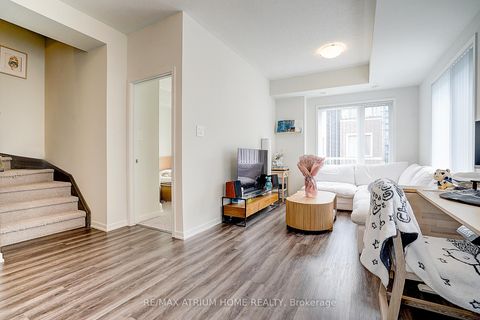 Photo 11 at 14 - 11 Honeycrisp Crescent, Vaughan Corporate Centre, Vaughan