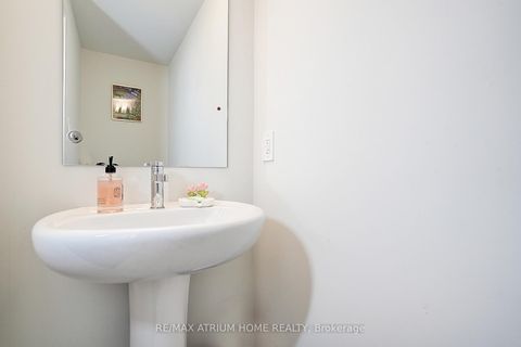 Photo 15 at 14 - 11 Honeycrisp Crescent, Vaughan Corporate Centre, Vaughan