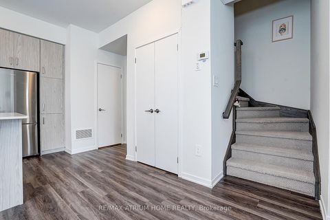 Photo 16 at 14 - 11 Honeycrisp Crescent, Vaughan Corporate Centre, Vaughan