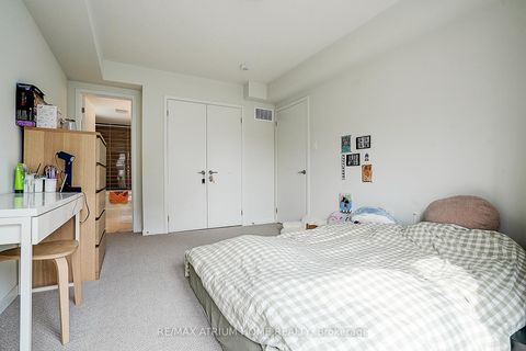 Photo 22 at 14 - 11 Honeycrisp Crescent, Vaughan Corporate Centre, Vaughan