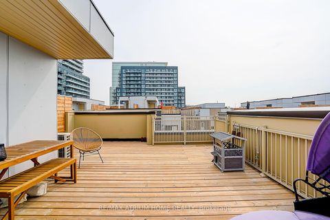 Photo 30 at 14 - 11 Honeycrisp Crescent, Vaughan Corporate Centre, Vaughan