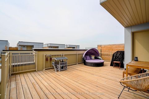 Photo 31 at 14 - 11 Honeycrisp Crescent, Vaughan Corporate Centre, Vaughan