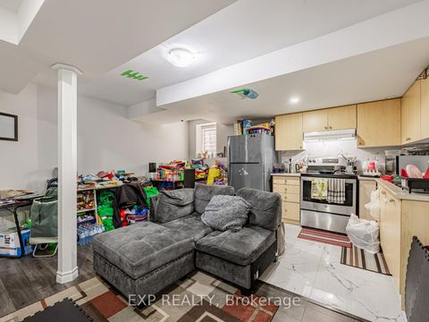 Photo 33 at 53 Fred Young Drive, CFB, Toronto