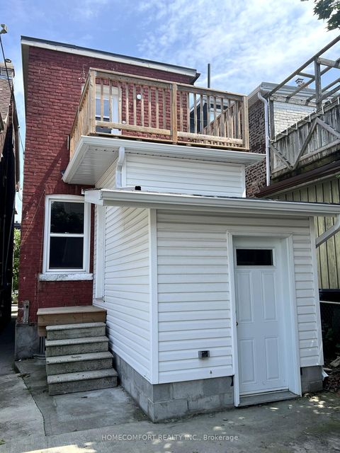 Photo 5 at 652 Crawford Street, Little Italy, Toronto