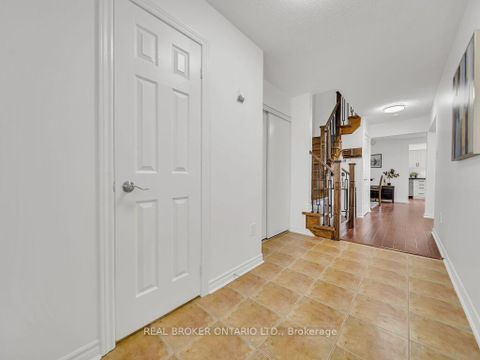 Photo 4 at 332 Riverstone Drive, WC Wedgewood Creek, Oakville