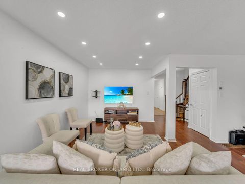 Photo 8 at 332 Riverstone Drive, WC Wedgewood Creek, Oakville