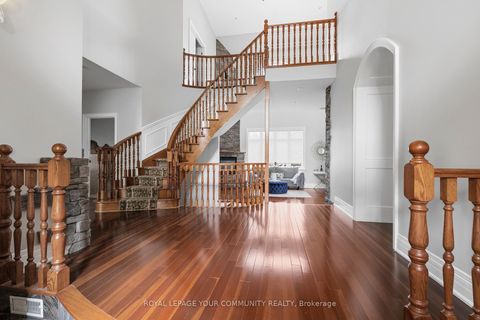 Photo 4 at 294 Sunset Beach Road, Oak Ridges Lake Wilcox, Richmond Hill
