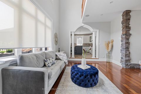 Photo 7 at 294 Sunset Beach Road, Oak Ridges Lake Wilcox, Richmond Hill