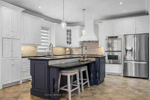 Photo 12 at 294 Sunset Beach Road, Oak Ridges Lake Wilcox, Richmond Hill