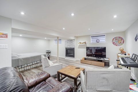 Photo 34 at 23 Hawman Avenue, Nobleton, King