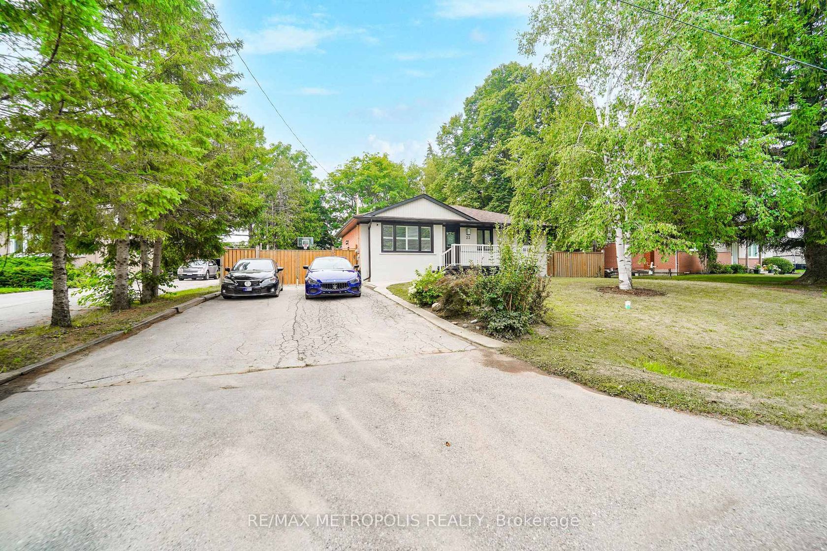 23 Hawman Avenue, Nobleton, King 