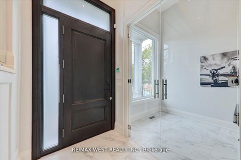 Photo 4 at 232 Ellerslie Avenue, Willowdale West, Toronto