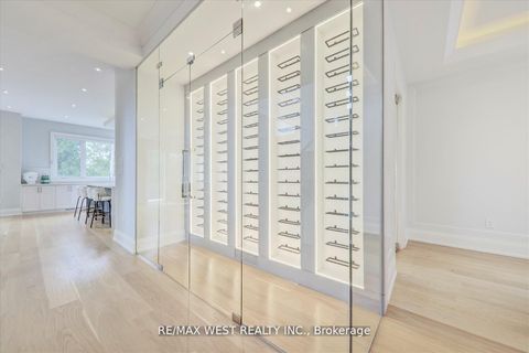 Photo 11 at 232 Ellerslie Avenue, Willowdale West, Toronto